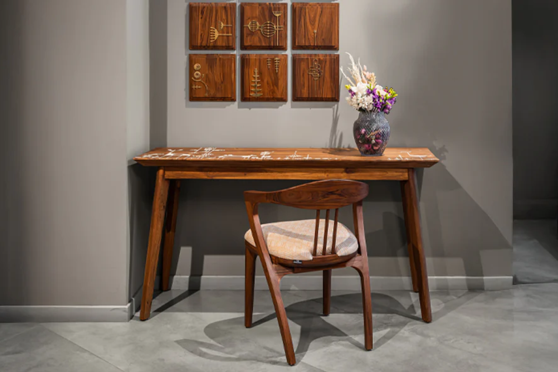 Study Table Decoration Ideas to Make Your Workspace More Inspiring ...