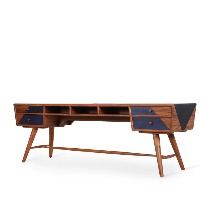 Aizvara - Study Table