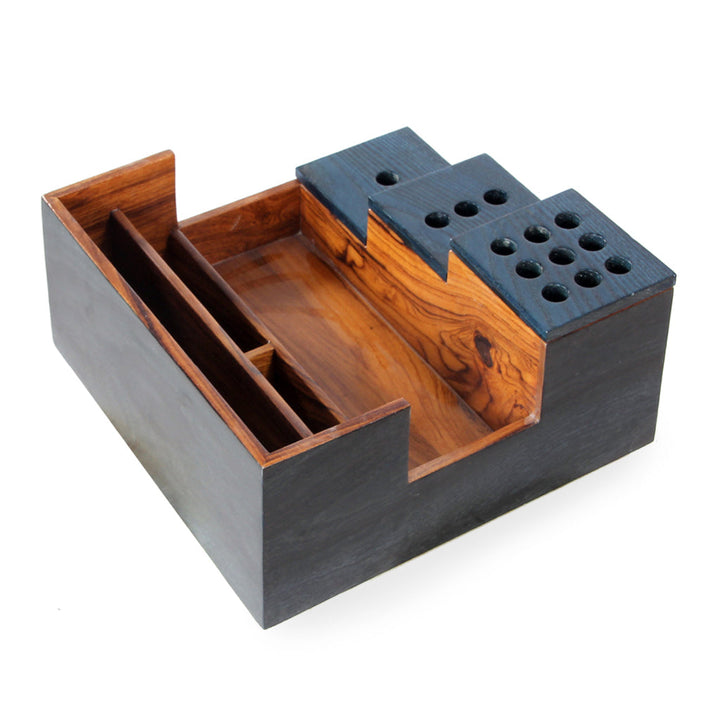 Pendiri Desk accessories