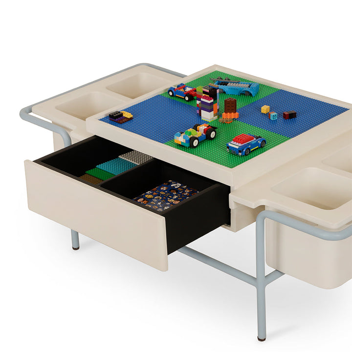 Igriv - Functional and Playful Kids Table