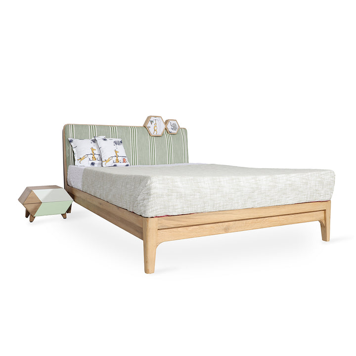 Xira - Queen Size Bed