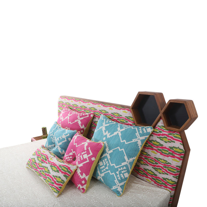 Xira - Queen Size Bed