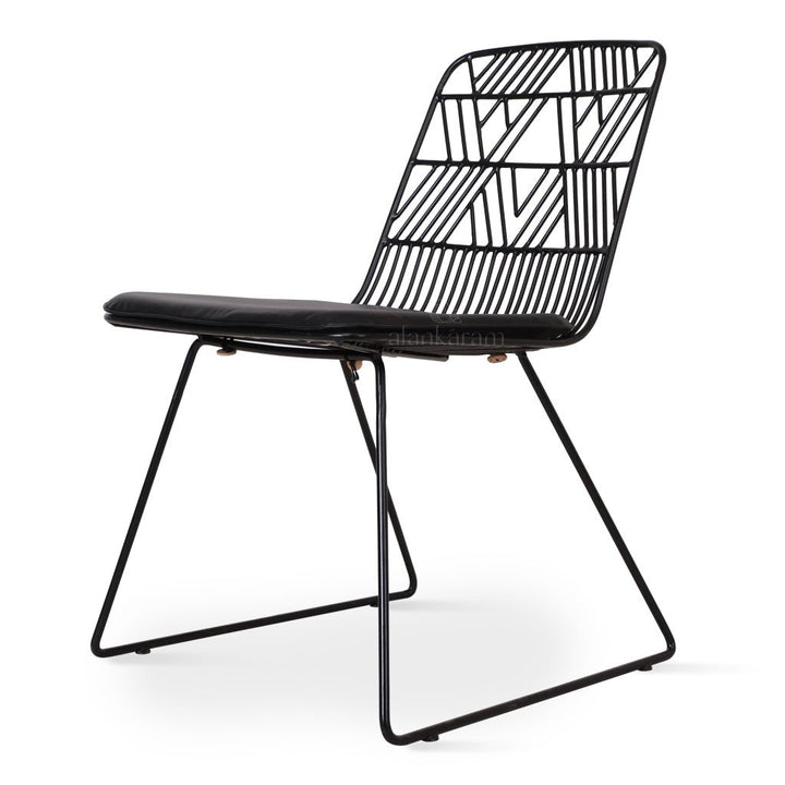 Poro - Metal Chair with Meshwork