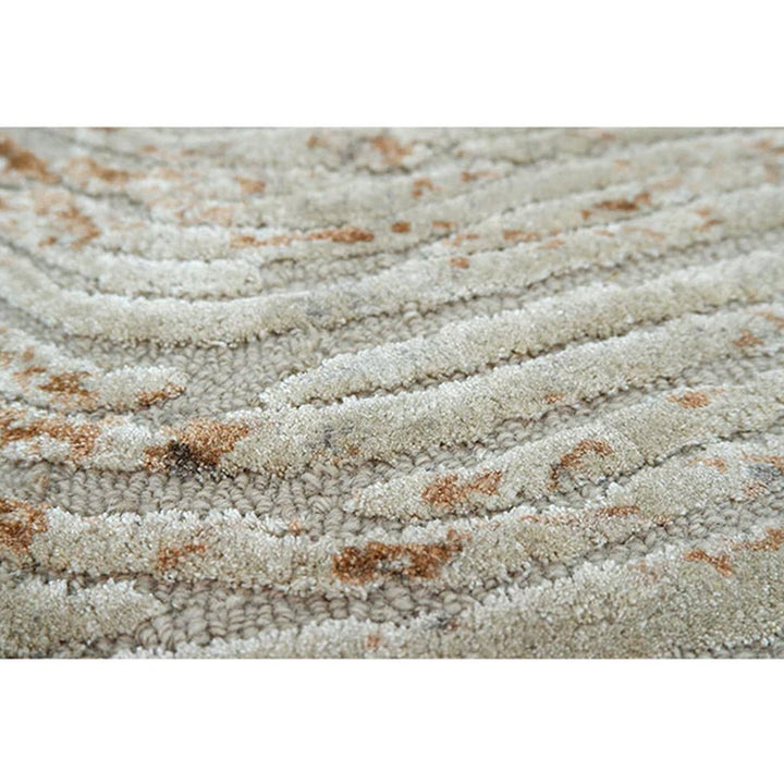 Tapis Hand-Woven Rug