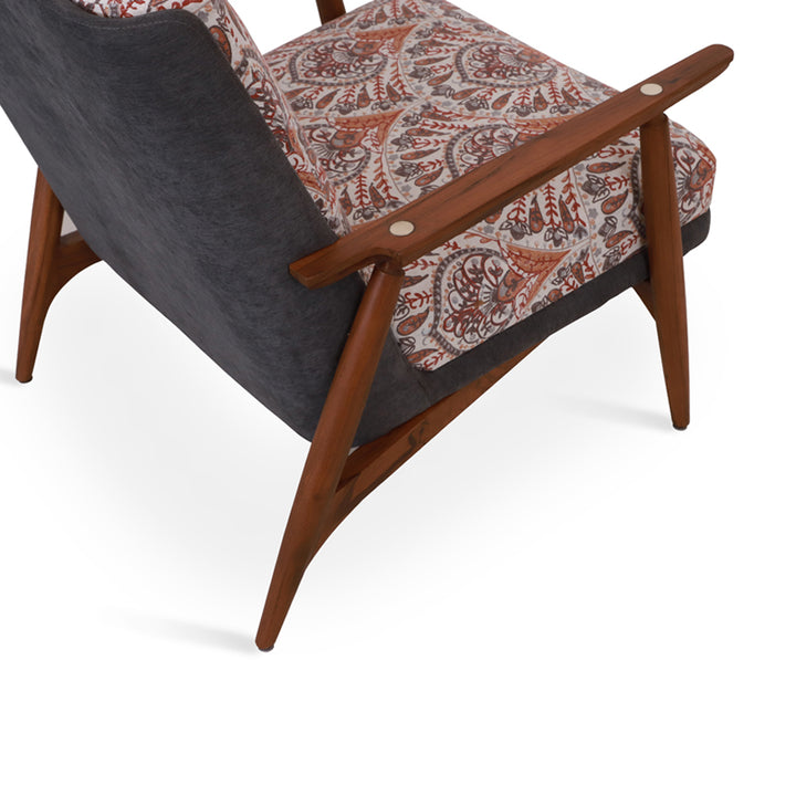 Aronui - Teakwood Lounge Chair