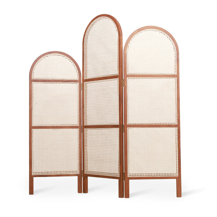 Dela Rattan Partition