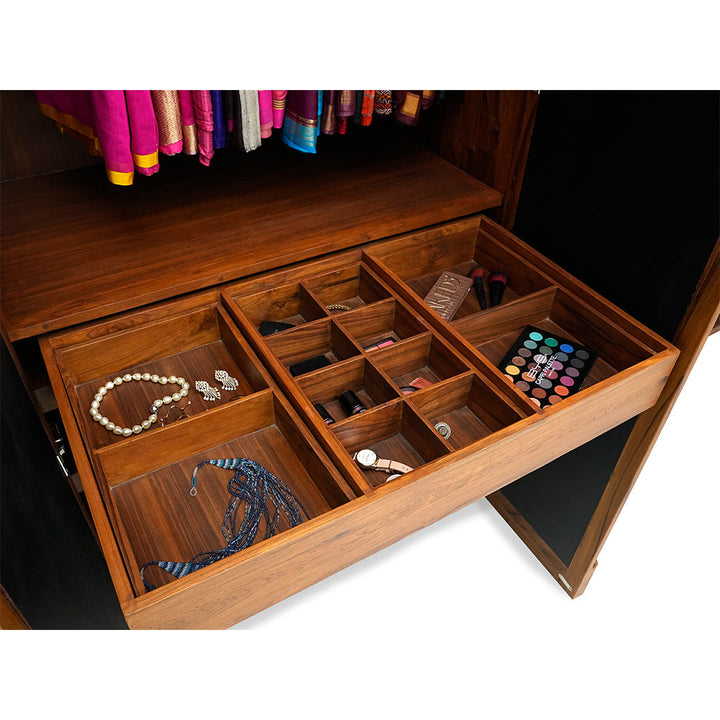 Dolap - Hinged Wardrobe (Five shutters)