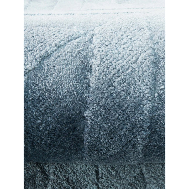 Aria Hand-Woven Rug