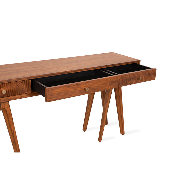 Nayli - Study Table