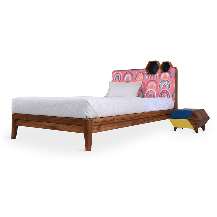 Xira - Queen Size Bed